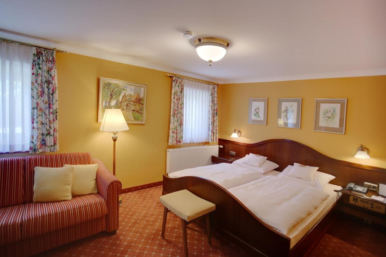 Hotel Brauereigasthof Landwehr-Braeu Reichelshofen Ngoại thất bức ảnh