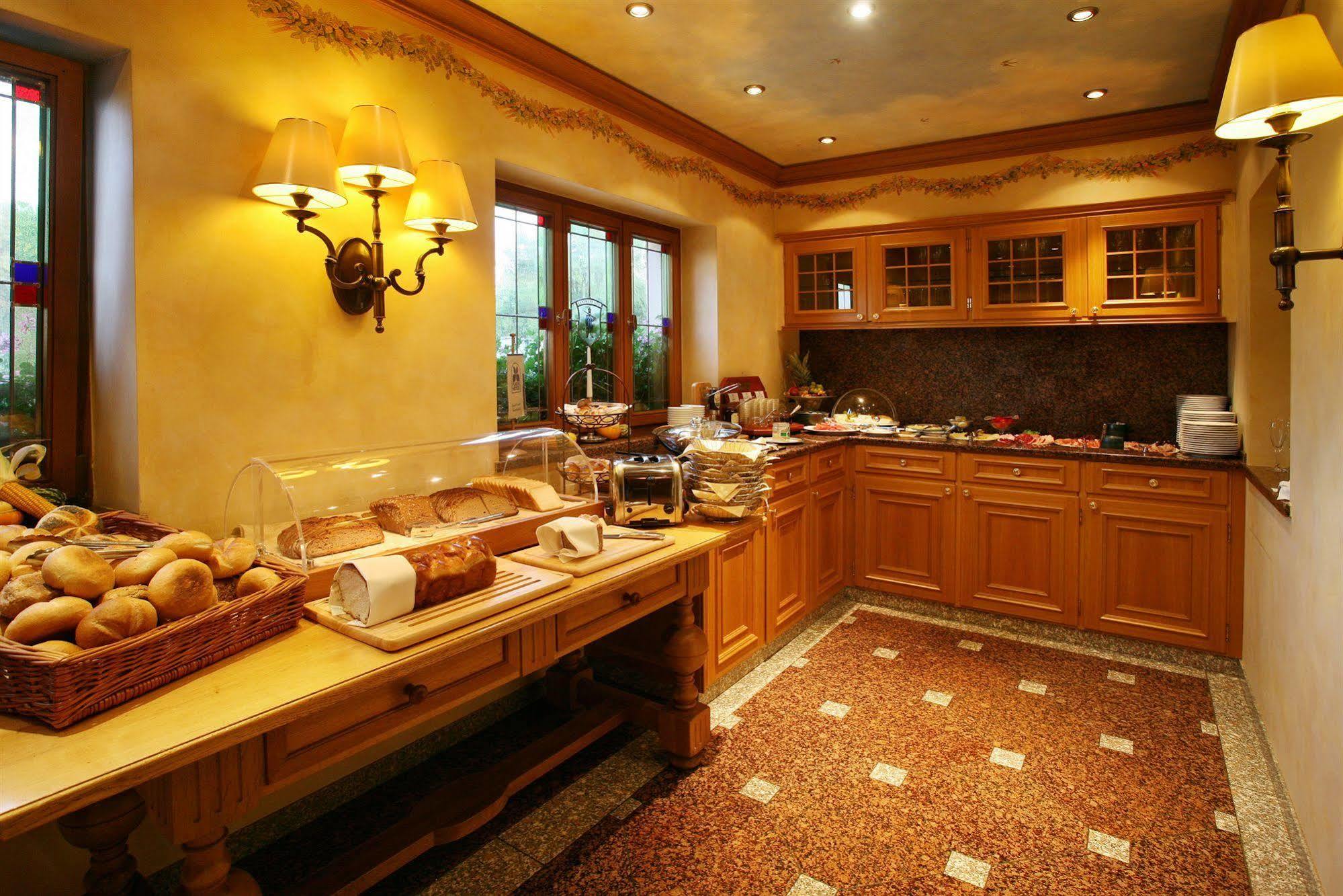 Hotel Brauereigasthof Landwehr-Braeu Reichelshofen Ngoại thất bức ảnh